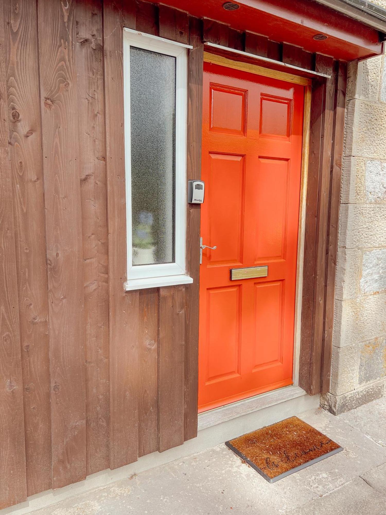 Loch Ness Gatehouse Apartments Форт Аугустус Екстериор снимка